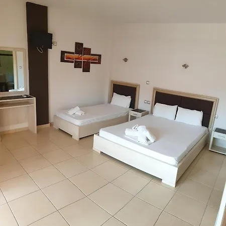 Sarti-inn Hotell Sarti