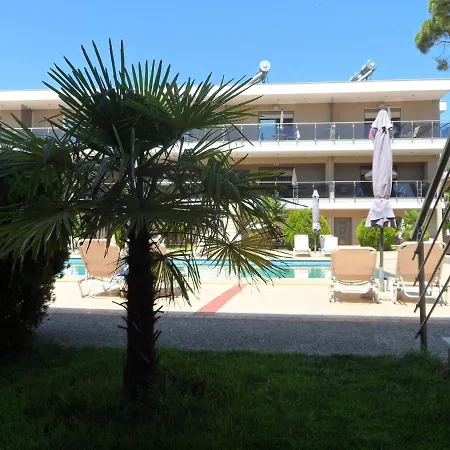 Sarti-inn * Σάρτη