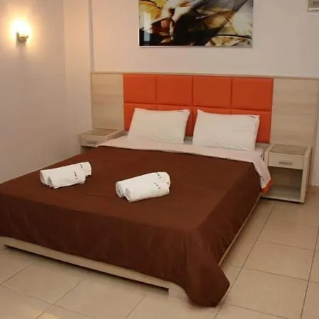 Sarti-inn Ξενοδοχείο *